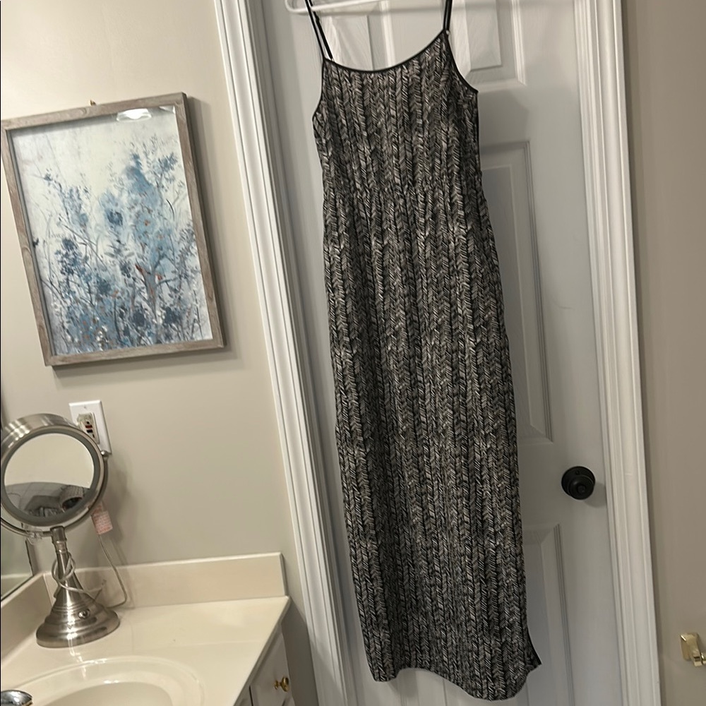 LOFT Black and White Casual Maxi Sundress with Spaghetti Straps